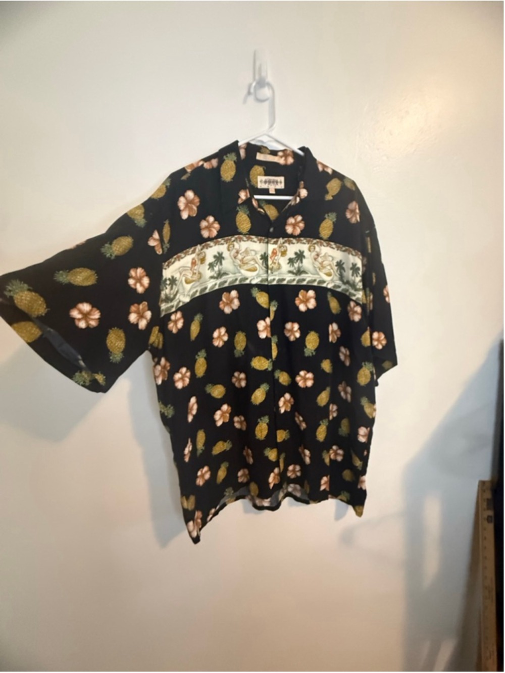 Campion Moda Hawaiian Button Down Shirt XL Black Yellow Pineapple, lovely lady